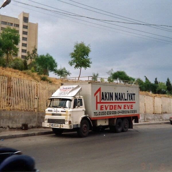 Kişisel eşyalarınızı kendi aracınızla taşıyın. : Kapak Görseli